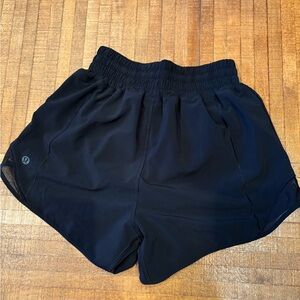 LuLulemon Black Women's Athletic Shorts Hotty Hot High Rise Lined Short 4”